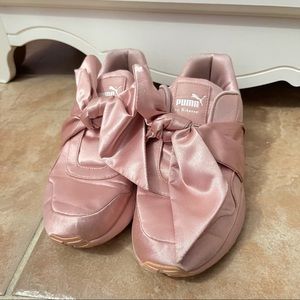 puma rhianna pink shoes